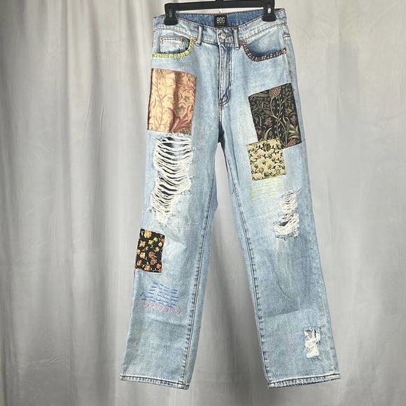 BDG‎ Cowboy Jean With Patchwork Detailing Lightwash Distressed Straight Leg - Picture 4 of 11